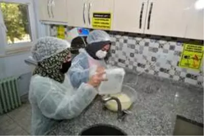 Elazığ'da çölyak hastası öğrenciler için' Glütensiz' ürünler üretilmeye başlandı' Elazığ'da çölyak hastası öğrenciler için' Glütensiz' ürünler üretilmeye başlandı'