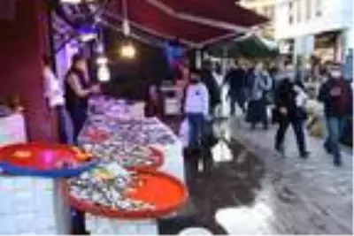 İNTERNET VE SOSYAL MEDYADA ÖNE ÇIKAN YURT HABERLERİ İNTERNET VE SOSYAL MEDYADA ÖNE ÇIKAN YURT HABERLERİ