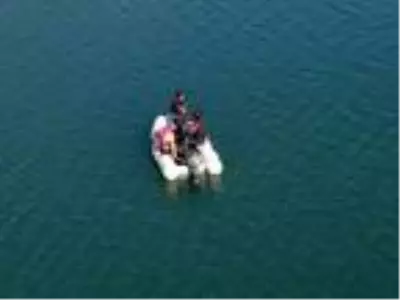 Gülistan Doku'yu arama çalışmaları baraj gölünde devam ediyor Gülistan Doku'yu arama çalışmaları baraj gölünde devam ediyor