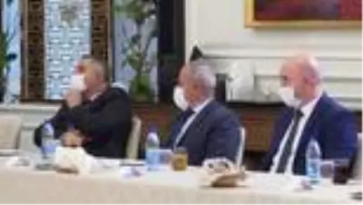 İçişleri Bakanı Soylu, Silivrili muhtarlar ile bir araya geldi İçişleri Bakanı Soylu, Silivrili muhtarlar ile bir araya geldi
