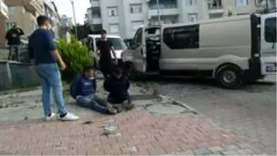 Son dakika haberi... 2 milyon liralık inşaat malzemesi çalan 5 kişi yakalandı Son dakika haberi... 2 milyon liralık inşaat malzemesi çalan 5 kişi yakalandı