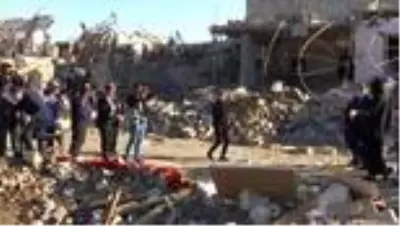 Kamu Başdenetçisi Malkoç, saldırıya uğrayan sivil yerleşim bölgesini ziyaret etti Kamu Başdenetçisi Malkoç, saldırıya uğrayan sivil yerleşim bölgesini ziyaret etti