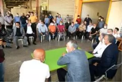Karalar Kozan'da muhtarlarla buluştu Karalar Kozan'da muhtarlarla buluştu
