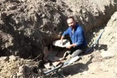 Lahit mezar bulduklarını sandılar, gerçek sonradan ortaya çıktı Lahit mezar bulduklarını sandılar, gerçek sonradan ortaya çıktı