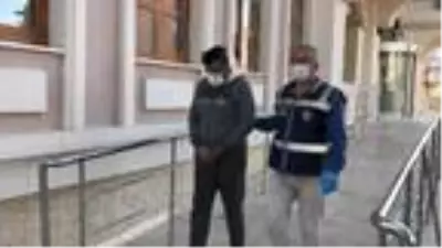 Marketlerde 'tırnakçılık' yapan İranlı kuzenler tutuklandı Marketlerde 'tırnakçılık' yapan İranlı kuzenler tutuklandı