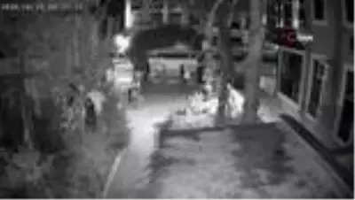 Son dakika haberi: Marmaris'ten çaldıkları kolilerce sigara ile kaçtılar, İzmir'de yakalandılar...Hırsızlık anları kamerada Son dakika haberi: Marmaris'ten çaldıkları kolilerce sigara ile kaçtılar, İzmir'de yakalandılar...Hırsızlık anları kamerada