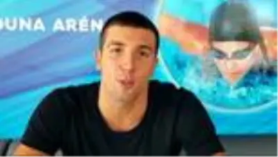 Milli yüzücü Emre Sakçı'nın altın madalya gururu Milli yüzücü Emre Sakçı'nın altın madalya gururu