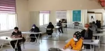 Halk Eğitim Merkezi: Safranbolu'da 12 kursiyere 'Örtü Altı Sebze Yetiştiriciliği' eğitimi Halk Eğitim Merkezi: Safranbolu'da 12 kursiyere 'Örtü Altı Sebze Yetiştiriciliği' eğitimi