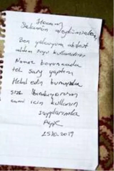 Şarj edilen telefon için camiye bırakılan not müezzini duygulandırdı Şarj edilen telefon için camiye bırakılan not müezzini duygulandırdı