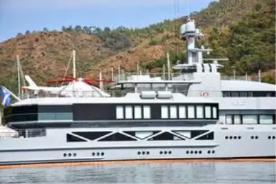 Haftalık kirası 950 bin dolar olan süper yat 'Bold' Marmaris'e geldi Haftalık kirası 950 bin dolar olan süper yat 'Bold' Marmaris'e geldi