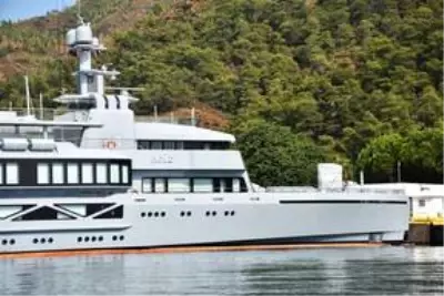 Haftalık kirası 950 bin dolar olan süper yat 'Bold' Marmaris'e geldi Haftalık kirası 950 bin dolar olan süper yat 'Bold' Marmaris'e geldi
