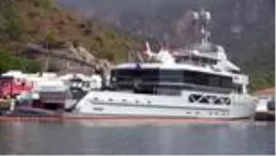 Süper yat 'Bold' Marmaris'e geldi Süper yat 'Bold' Marmaris'e geldi