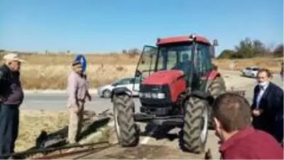 Traktörle çarpışan otomobil takla attı: 1 yaralı Traktörle çarpışan otomobil takla attı: 1 yaralı