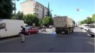 Turistin feci ölümü...Hafriyat kamyonunun altında kalan yabancı uyruklu kadın feci şekilde can verdi Turistin feci ölümü...Hafriyat kamyonunun altında kalan yabancı uyruklu kadın feci şekilde can verdi