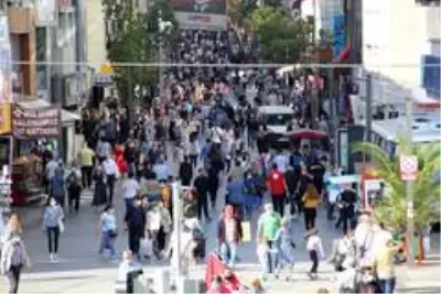 Vakaların arttığı İzmir'de korkutan görüntüler Vakaların arttığı İzmir'de korkutan görüntüler