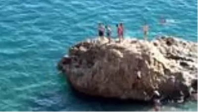 Yağmur ve fırtınaya yerini deniz keyfine bıraktı Yağmur ve fırtınaya yerini deniz keyfine bıraktı