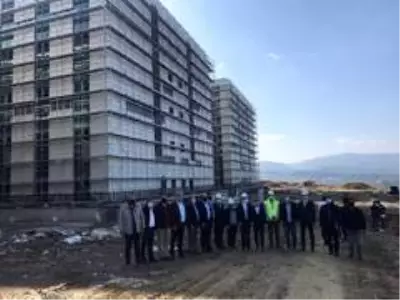 Yalova'da yapımı devam eden hastanede 8,5 şiddetindeki depremde dahi ameliyat yapılabilecek Yalova'da yapımı devam eden hastanede 8,5 şiddetindeki depremde dahi ameliyat yapılabilecek