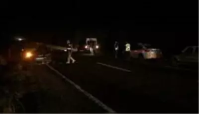 Yola düşen saman balyaları faciaya neden oluyordu Yola düşen saman balyaları faciaya neden oluyordu