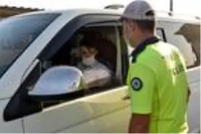 Adana'da helikopterli 'maske' uygulaması Adana'da helikopterli 'maske' uygulaması