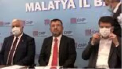 Ağbaba: '32 milletvekili 2,5 yıldan beri yemin etmek dışında kürsüye çıkmamış' Ağbaba: '32 milletvekili 2,5 yıldan beri yemin etmek dışında kürsüye çıkmamış'