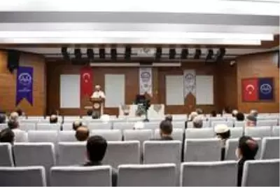Ali Erbaş: 'İyiliğin de huzurun da teminatı olmamız gerekiyor' Ali Erbaş: 'İyiliğin de huzurun da teminatı olmamız gerekiyor'