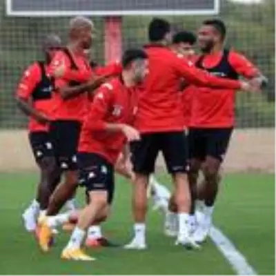 Antalyaspor, Başakşehir ile 30'uncu randevuda Antalyaspor, Başakşehir ile 30'uncu randevuda