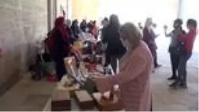 Son dakika! Asırlık el sanatının temsilcisi kadınların Edirnekari eserleri Selimiye'de sergileniyor Son dakika! Asırlık el sanatının temsilcisi kadınların Edirnekari eserleri Selimiye'de sergileniyor