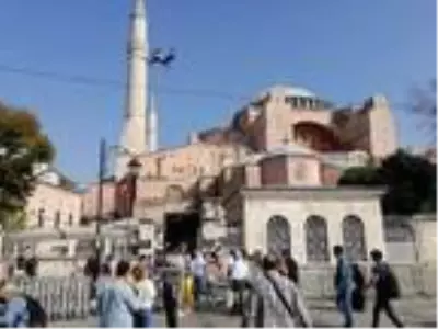 Son dakika haberi | (İSTANBUL)Sultanahmet ve Ayasofya'da dronlu virüs denetimi Son dakika haberi | (İSTANBUL)Sultanahmet ve Ayasofya'da dronlu virüs denetimi
