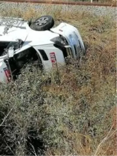 Aydın'da yolcu minibüsü devrildi: 6 yaralı Aydın'da yolcu minibüsü devrildi: 6 yaralı
