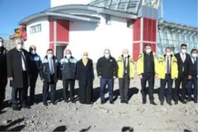Bakan Varank Doğu Anadolu Gözlemevi'nde Bakan Varank Doğu Anadolu Gözlemevi'nde