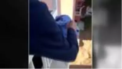 Başı balkon demirine sıkışan çocuk kurtarıldı Başı balkon demirine sıkışan çocuk kurtarıldı