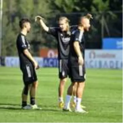 Beşiktaş'ta Denizlispor maçı hazırlıkları sürüyor Beşiktaş'ta Denizlispor maçı hazırlıkları sürüyor