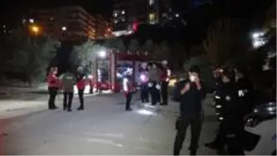 Bursa'da 3 ay önce boşaltılan 9 katlı apartman çöktü Bursa'da 3 ay önce boşaltılan 9 katlı apartman çöktü