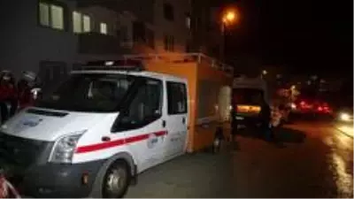 Bursa'da 3 ay önce boşaltılan 9 katlı apartman çöktü Bursa'da 3 ay önce boşaltılan 9 katlı apartman çöktü
