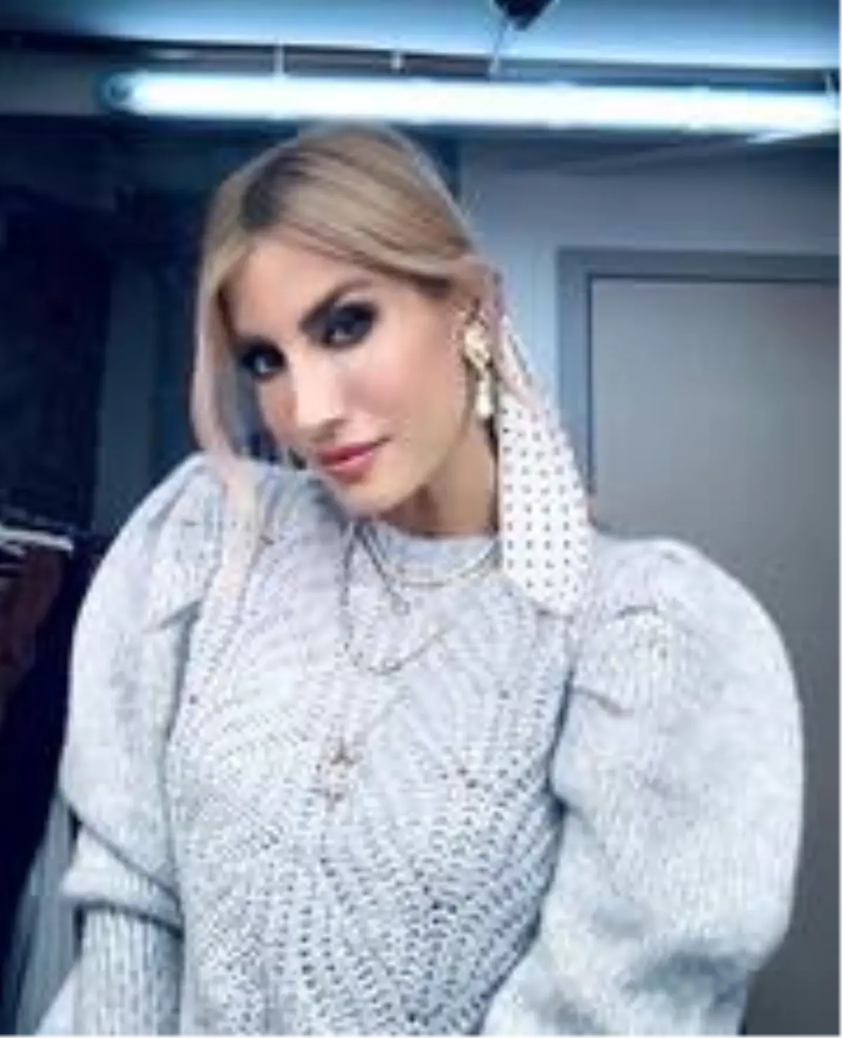 Çağla Şıkel ve çocuklarına ölüm tehdidi!