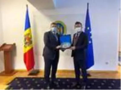 DEİK'li iş insanları, Moldova'daki iş forumuna katıldı DEİK'li iş insanları, Moldova'daki iş forumuna katıldı