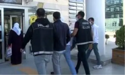 Elazığ'da uyuşturucu taciri 1 şüpheli tutuklandı Elazığ'da uyuşturucu taciri 1 şüpheli tutuklandı