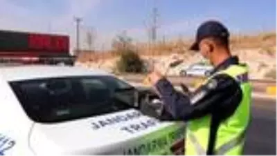 Gaziantep'te jandarma ekiplerince 'drone'lu trafik denetimi Gaziantep'te jandarma ekiplerince 'drone'lu trafik denetimi