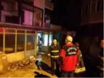 Son dakika haberleri... Gebze'de mobilya atölyesi yandı Son dakika haberleri... Gebze'de mobilya atölyesi yandı