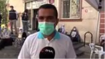 Son dakika haberi... Evlat nöbetindeki ailelerden, HDP'ye yapılan operasyona destek Son dakika haberi... Evlat nöbetindeki ailelerden, HDP'ye yapılan operasyona destek