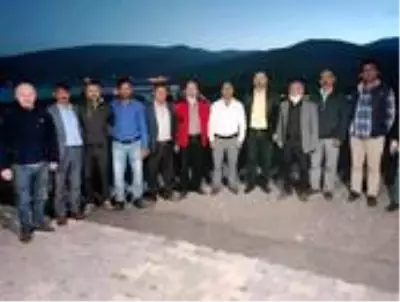 İstifa edip AK Parti'ye geçtiler İstifa edip AK Parti'ye geçtiler