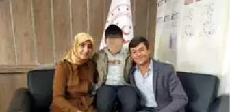 Şanlıurfa: İzledikleri haber hayatlarını değiştirdi; yuvadaki çocuklara anne-baba oldular Şanlıurfa: İzledikleri haber hayatlarını değiştirdi; yuvadaki çocuklara anne-baba oldular
