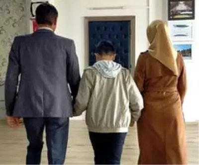 İzledikleri haber hayatlarını değiştirdi; yuvadaki çocuklara anne-baba oldular İzledikleri haber hayatlarını değiştirdi; yuvadaki çocuklara anne-baba oldular