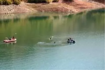 Kayıp Gülistan'ı arama çalışmaları sürüyor Kayıp Gülistan'ı arama çalışmaları sürüyor