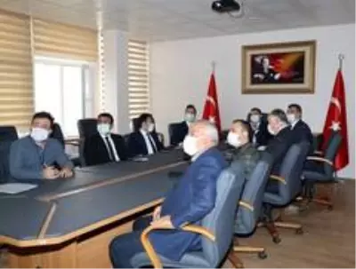 Kaymakam Bilici: 'Salgının kontrol altında tutmak için yapılacakları belirledik' Kaymakam Bilici: 'Salgının kontrol altında tutmak için yapılacakları belirledik'