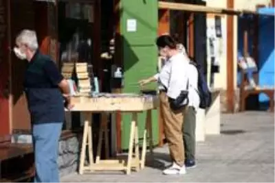 Kepez'in Sahaf Festivali kapılarını açtı Kepez'in Sahaf Festivali kapılarını açtı