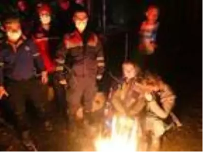 Kestane toplarken ormanda kaybolan kadın bulundu Kestane toplarken ormanda kaybolan kadın bulundu