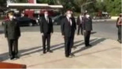Son dakika gündem: KKTC Cumhurbaşkanı Tatar, Atatürk, Dr. Fazıl Küçük ve TMT anıtlarına çelenk koydu Son dakika gündem: KKTC Cumhurbaşkanı Tatar, Atatürk, Dr. Fazıl Küçük ve TMT anıtlarına çelenk koydu