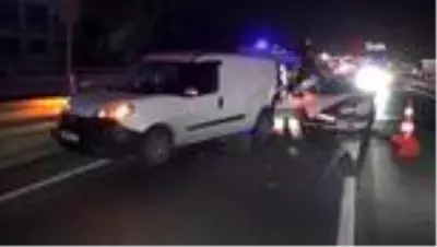 Son dakika haberi... Kocaeli'de otomobil hafif ticari araçla çarpıştı: 1'i ağır 2 yaralı Son dakika haberi... Kocaeli'de otomobil hafif ticari araçla çarpıştı: 1'i ağır 2 yaralı