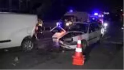 Son dakika haberi... Kocaeli'de otomobil hafif ticari araçla çarpıştı: 1'i ağır 2 yaralı Son dakika haberi... Kocaeli'de otomobil hafif ticari araçla çarpıştı: 1'i ağır 2 yaralı